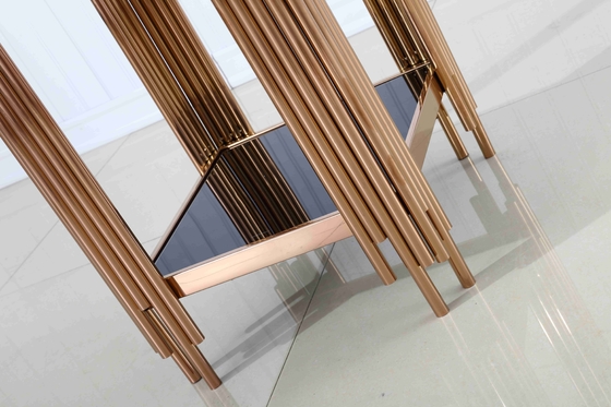 Meja Ujung Samping Modern 3 Set Kabinet Rak Anggur Dengan Dudukan Bunga Dasar Stainless Steel Emas