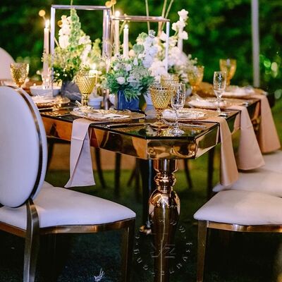 Harga bagus YZ Meja Makan Segitiga Modern Basis Baja Tahan Karat Atasan Kaca Tempered Bingkai Multi-warna Tahan Lama Apartemen Vila Luar Ruangan on line