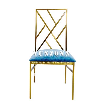 Harga bagus Kursi Chiavari Metal Emas Putih Pabrik Cina untuk Pernikahan Perjamuan Acara dengan Bantalan on line