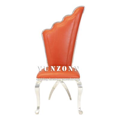 Harga bagus Kursi Pengantin Pria dan Wanita Kulit dan Kain Sandaran Tinggi dengan Sayap Emas Kursi Pernikahan Mewah Antik Stainless Steel on line