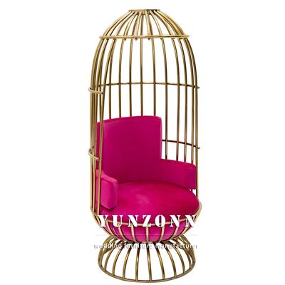 Harga bagus Luxury Wedding Rental emas stainless steel pengantin pengantin kursi beludru kursi tahta untuk pesta pernikahan hotel on line